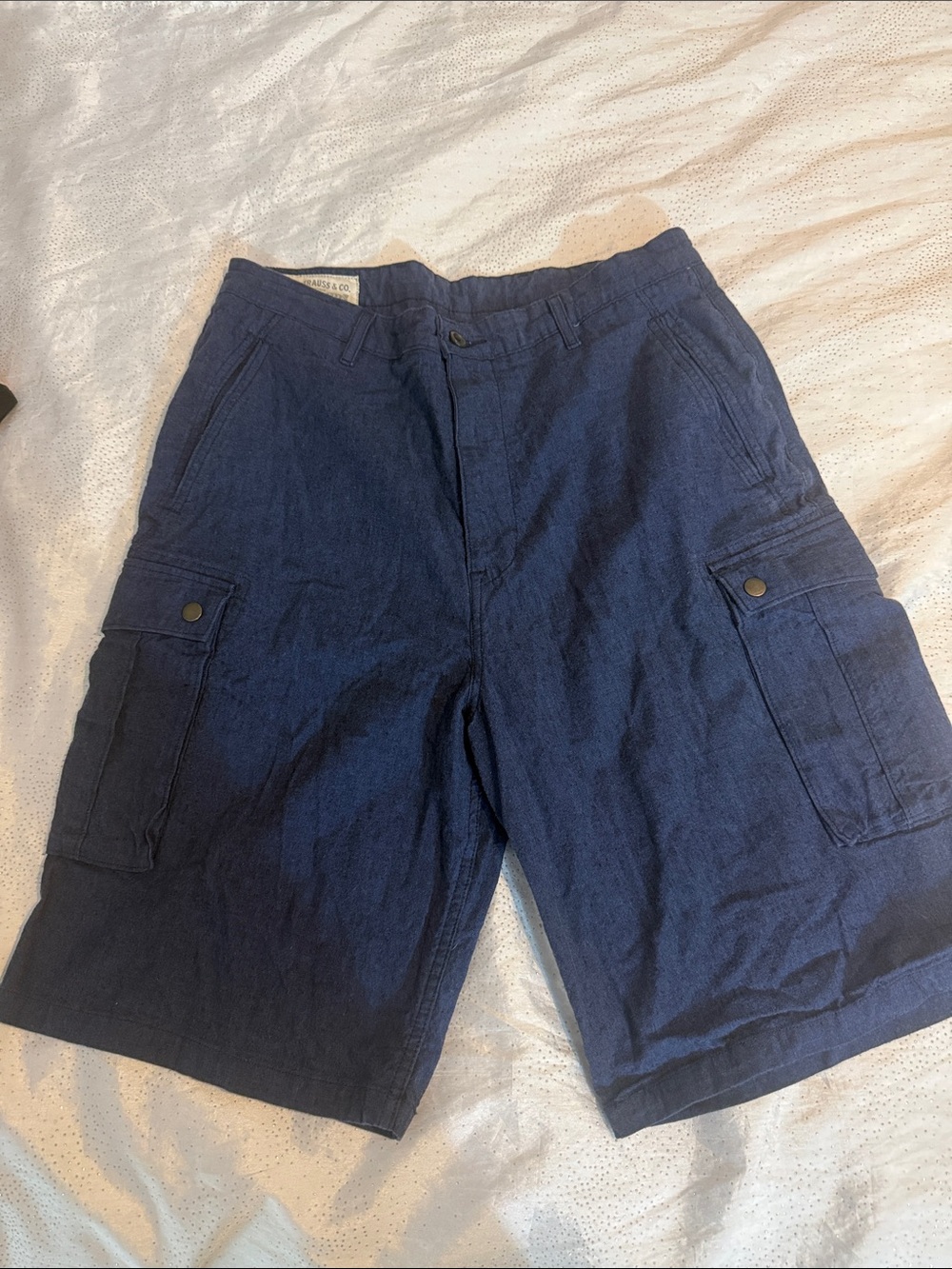 Levi’s Men's Navy Cargo Shorts - size 34